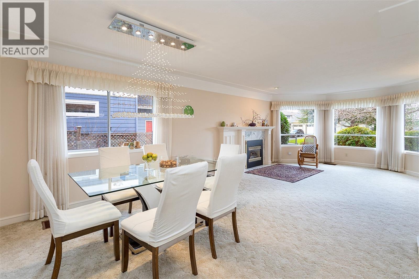  4604 Sunnymead Way, Saanich