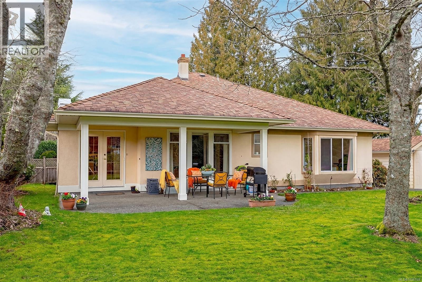  4604 Sunnymead Way, Saanich