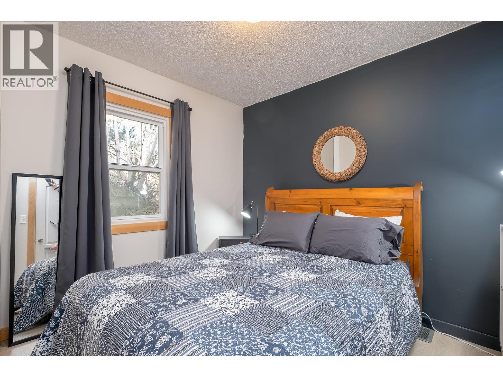 792 Rossland Avenue, Trail