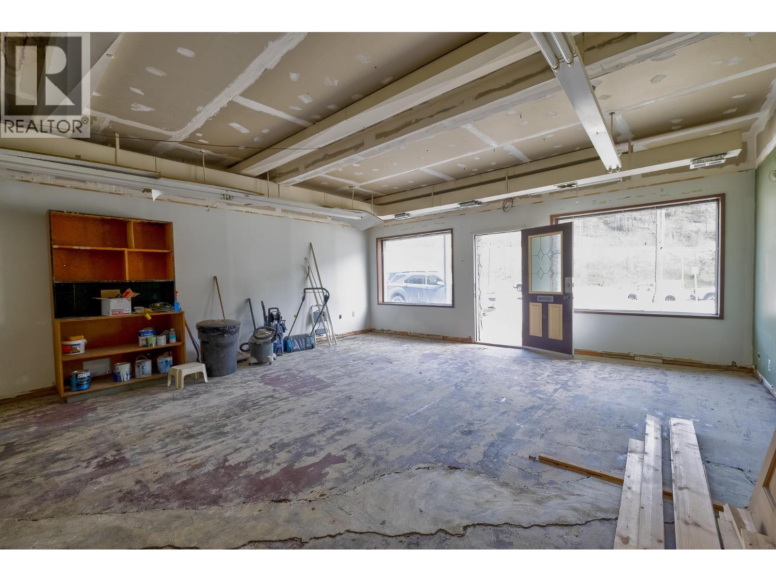 792 Rossland Avenue, Trail