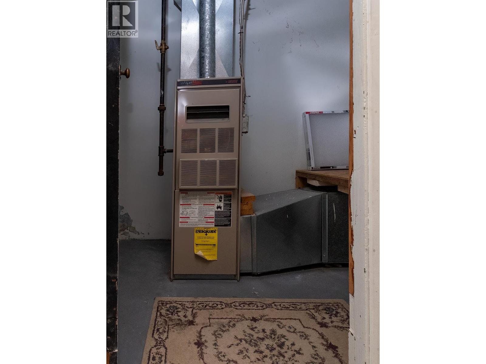 792 Rossland Avenue, Trail