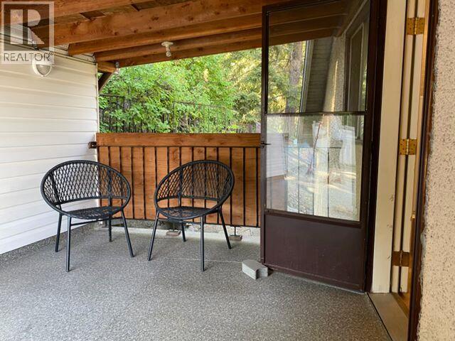 792 Rossland Avenue - 64