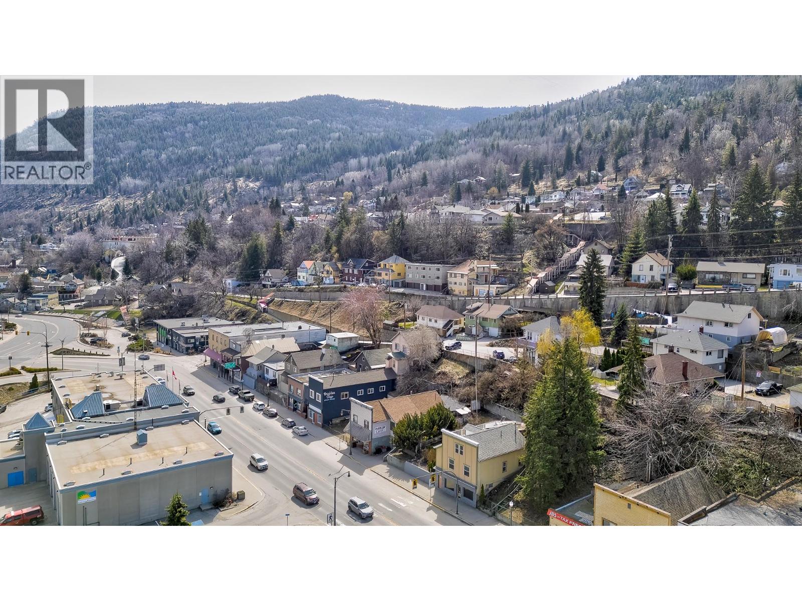 792 Rossland Avenue, Trail