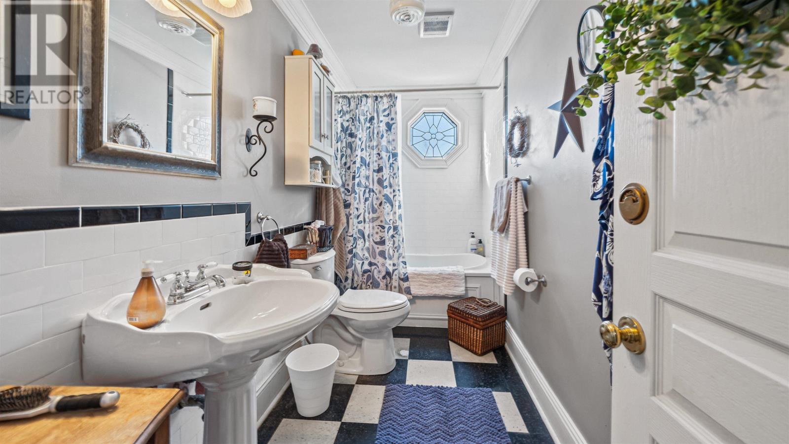 Property 46 of 49 of 5691 Duffus Street