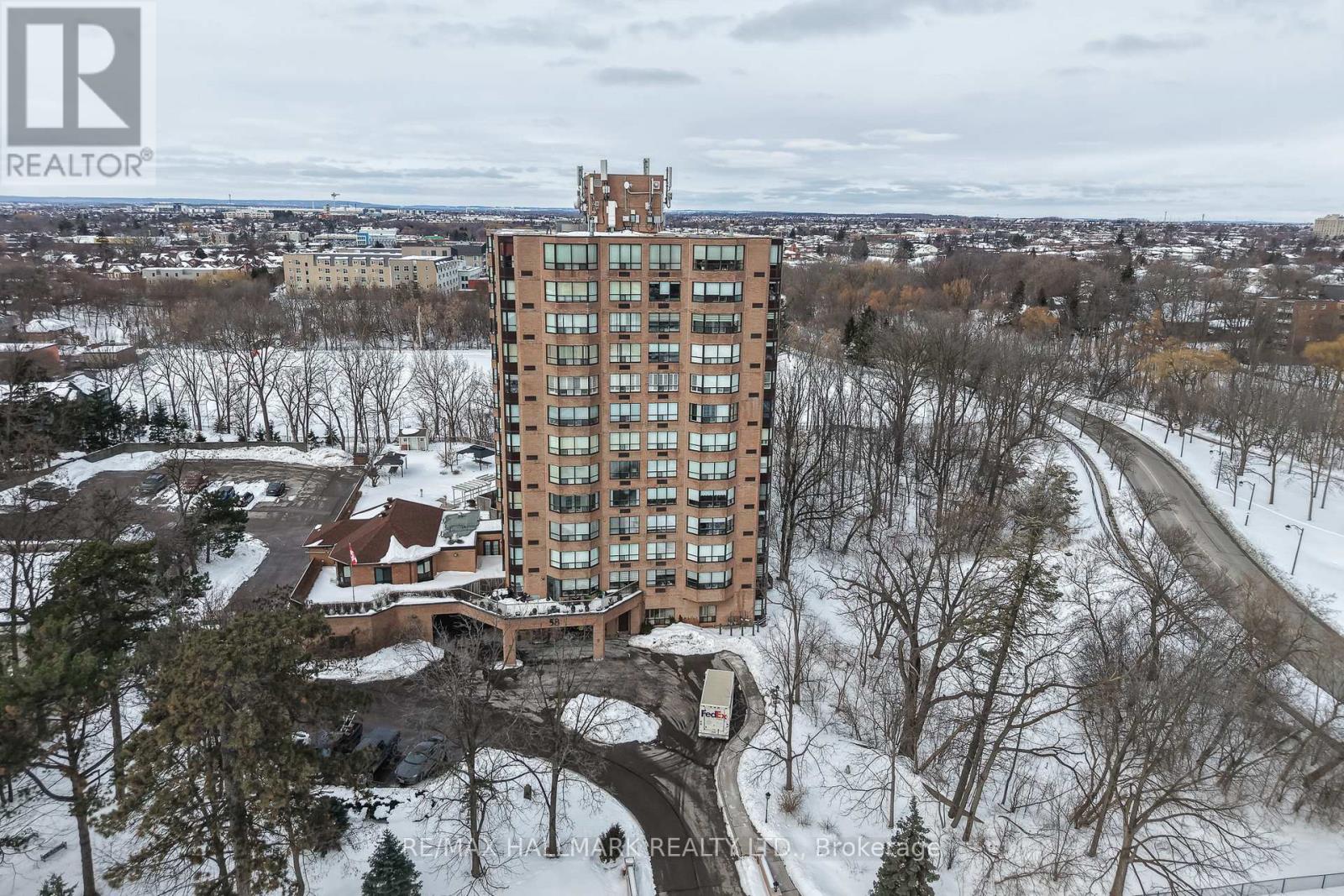 58 Church Street East 402