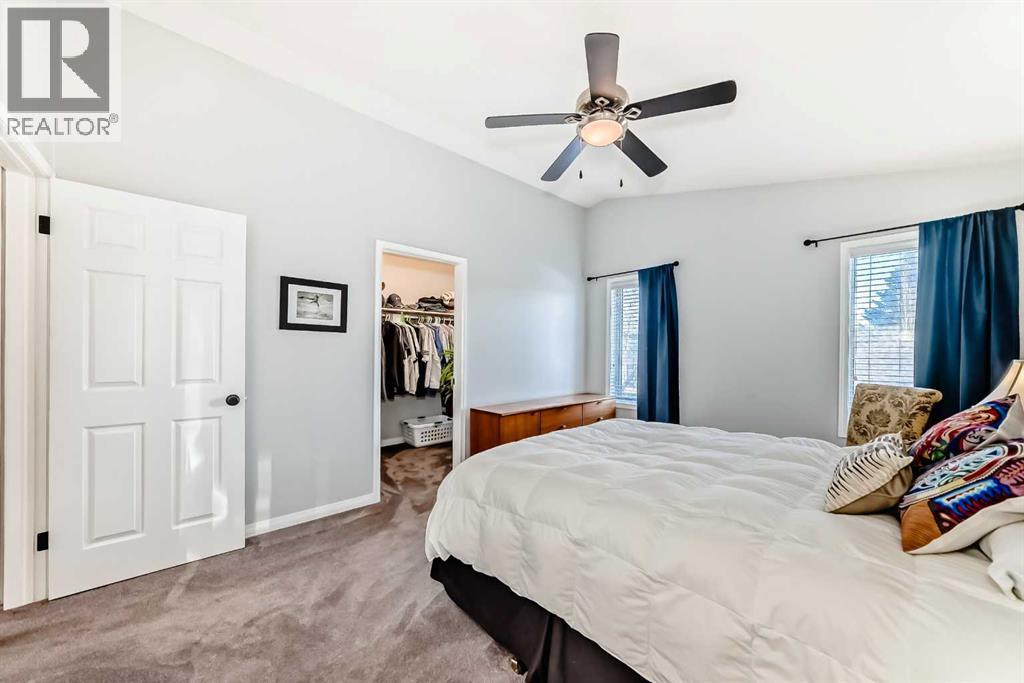 Single Family House 4 Level for Sale in  Shawbrooke Crescent SW Shawnessy Calgary 