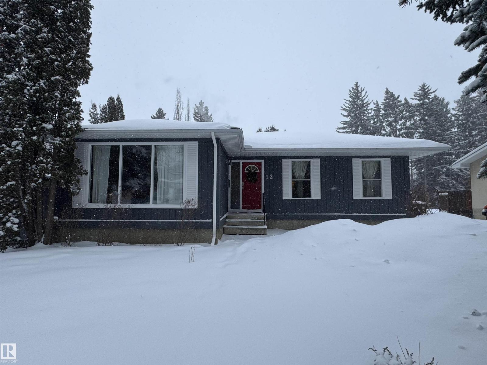 12 BEACON CR, St. Albert