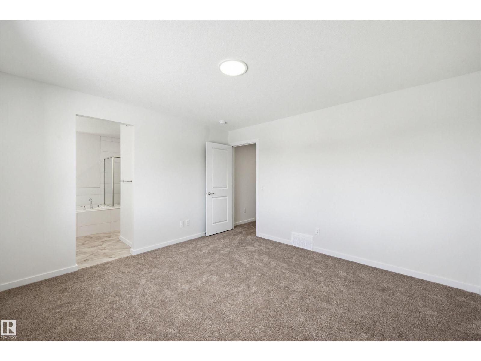 147 ROYAL ST, St. Albert