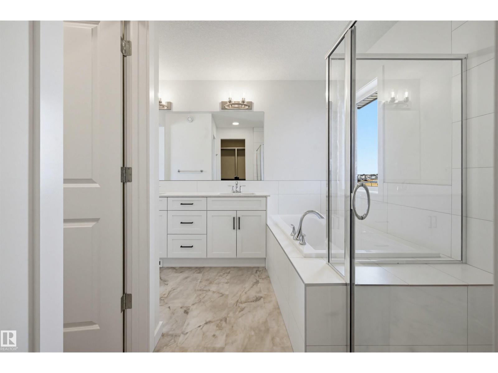 147 ROYAL ST, St. Albert