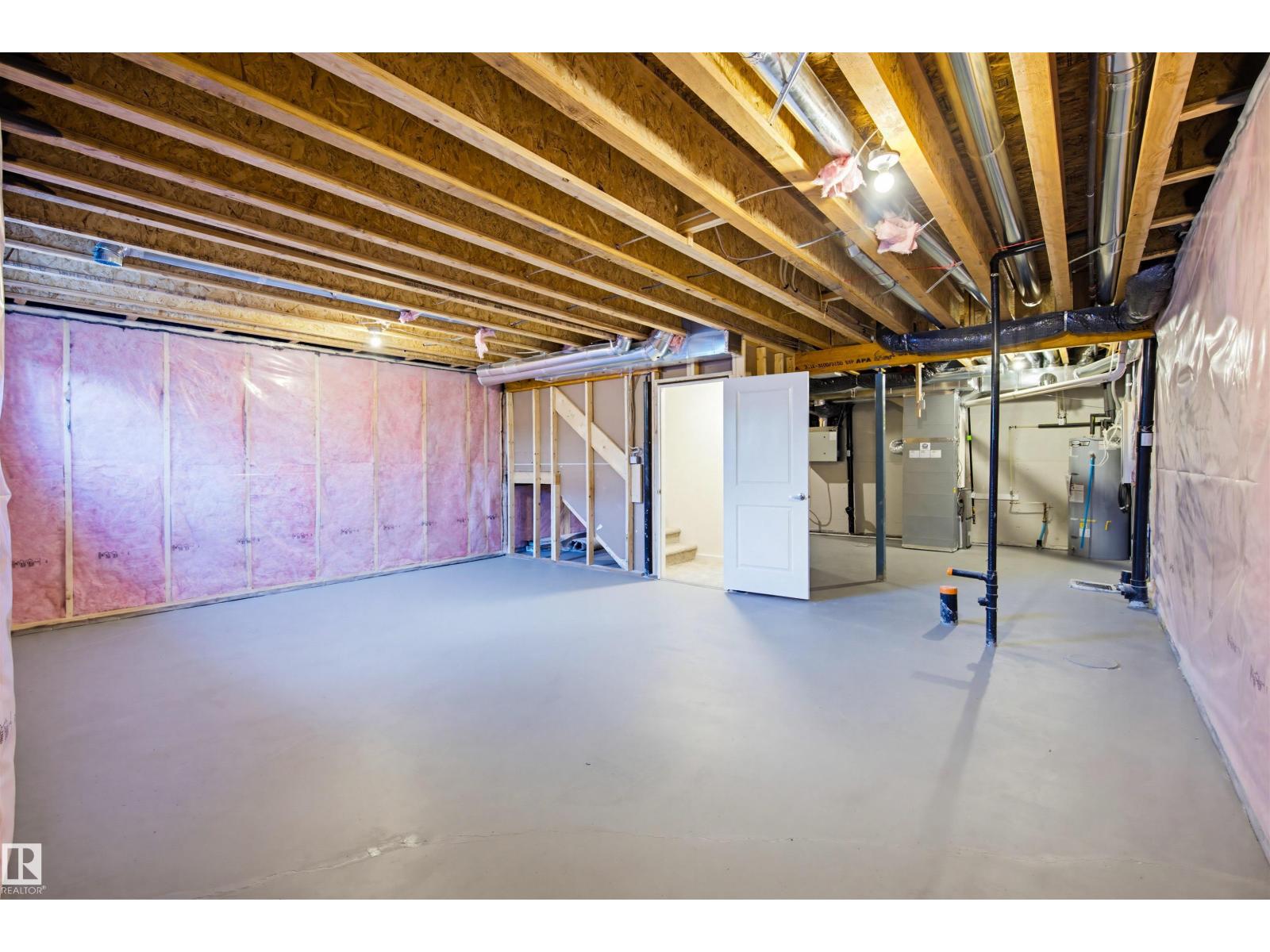 147 ROYAL ST, St. Albert