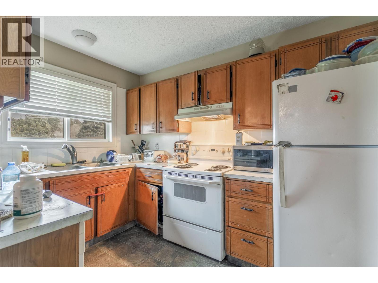 1105 Cactus Road, Kelowna