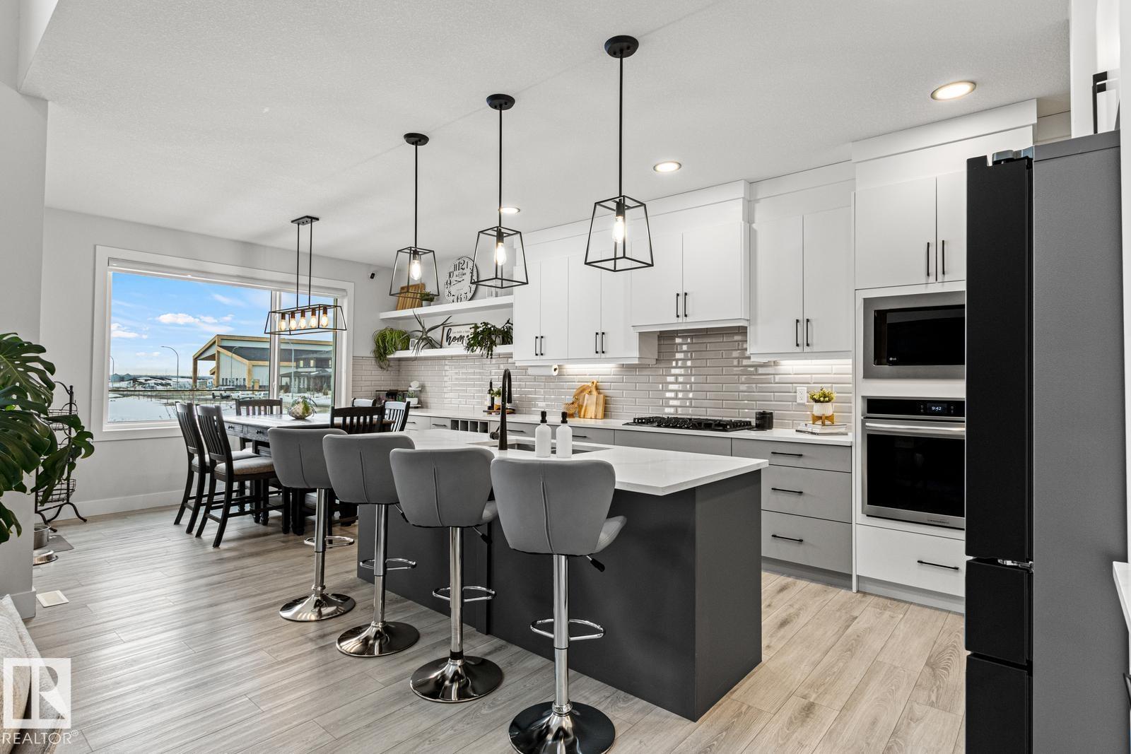 5 STARLING, Fort Saskatchewan