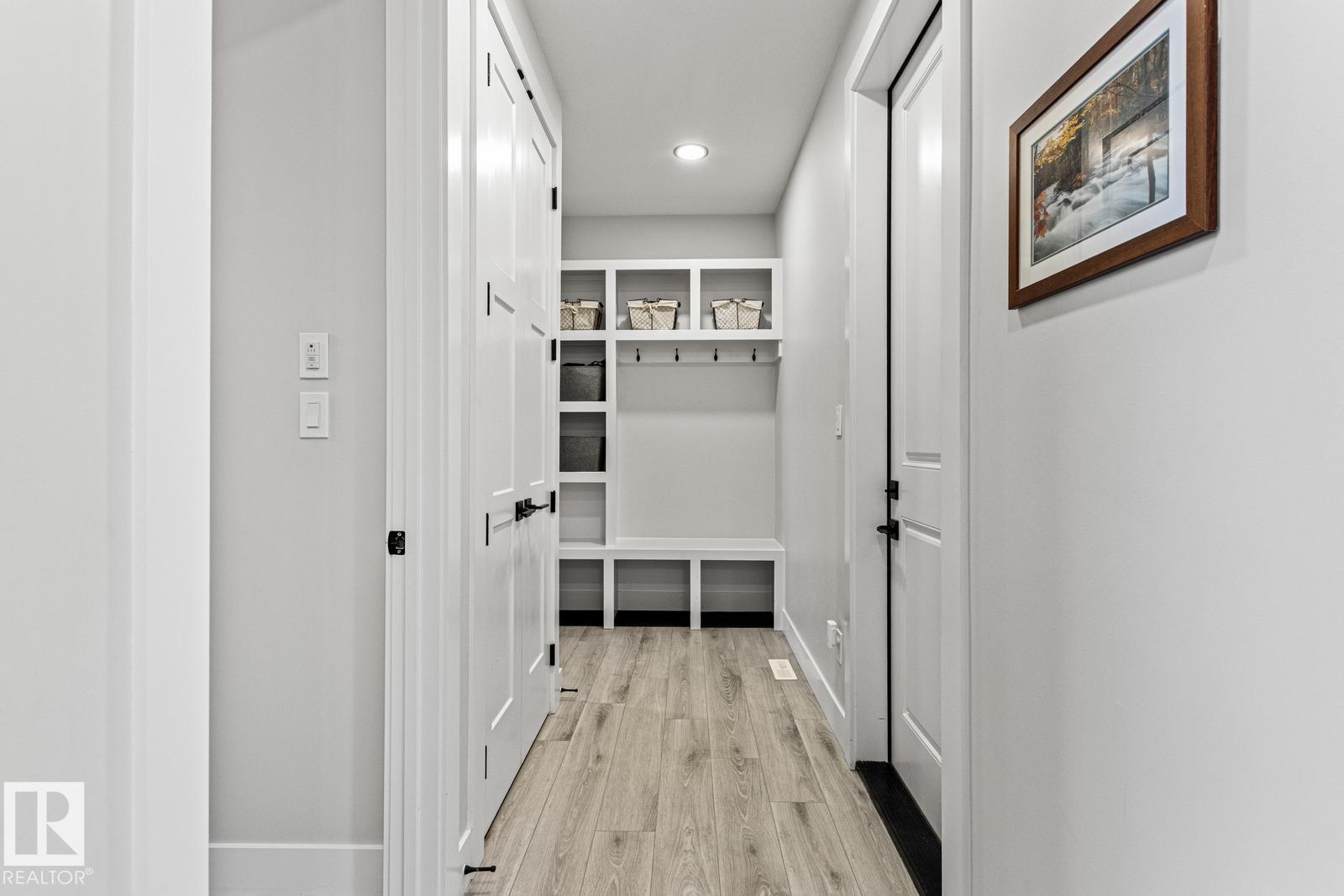 5 STARLING, Fort Saskatchewan