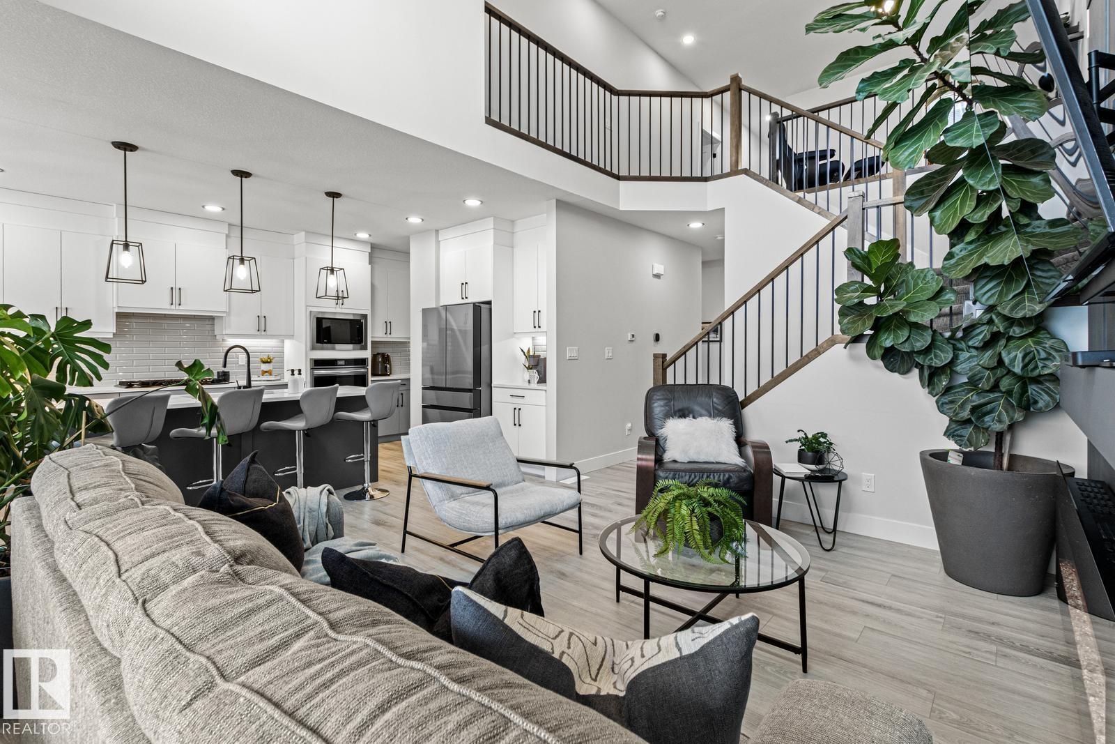 5 STARLING, Fort Saskatchewan