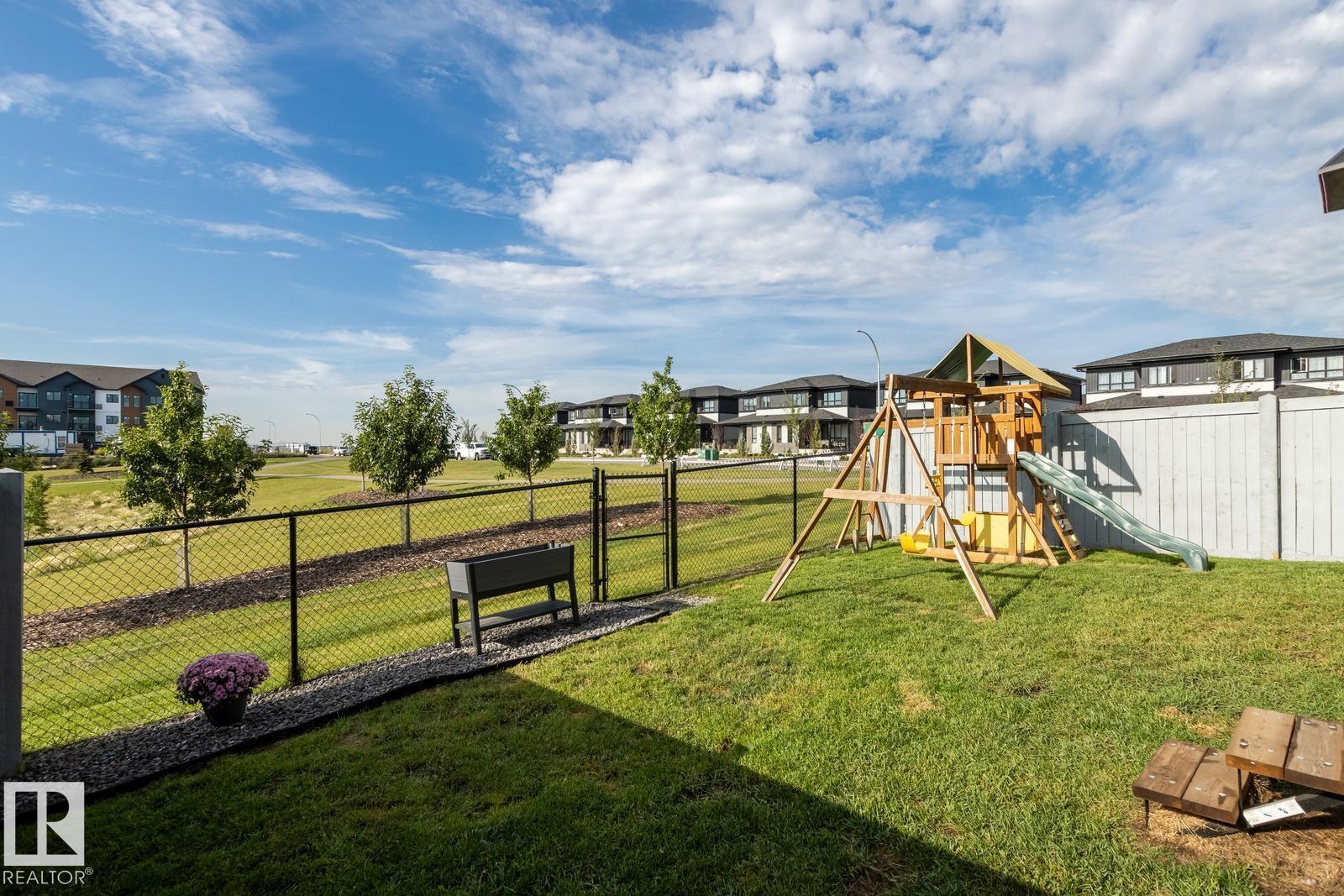 5 STARLING, Fort Saskatchewan