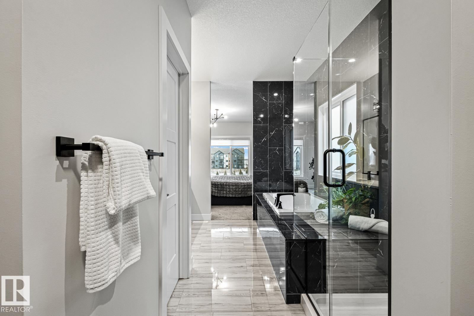 5 STARLING, Fort Saskatchewan