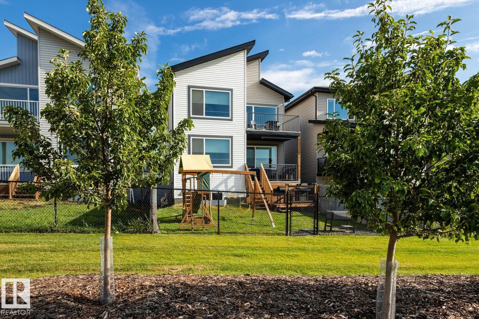 5 STARLING, Fort Saskatchewan