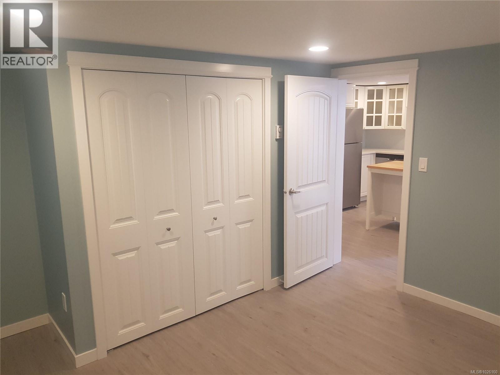 308 Harewood Rd - 9