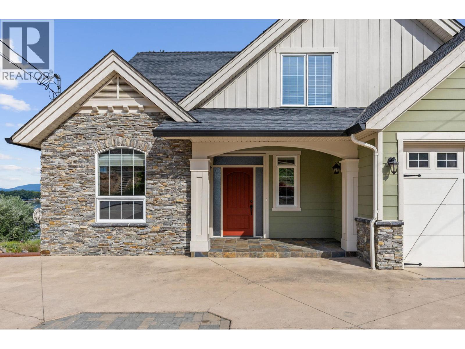  3869 Angus Drive, West Kelowna