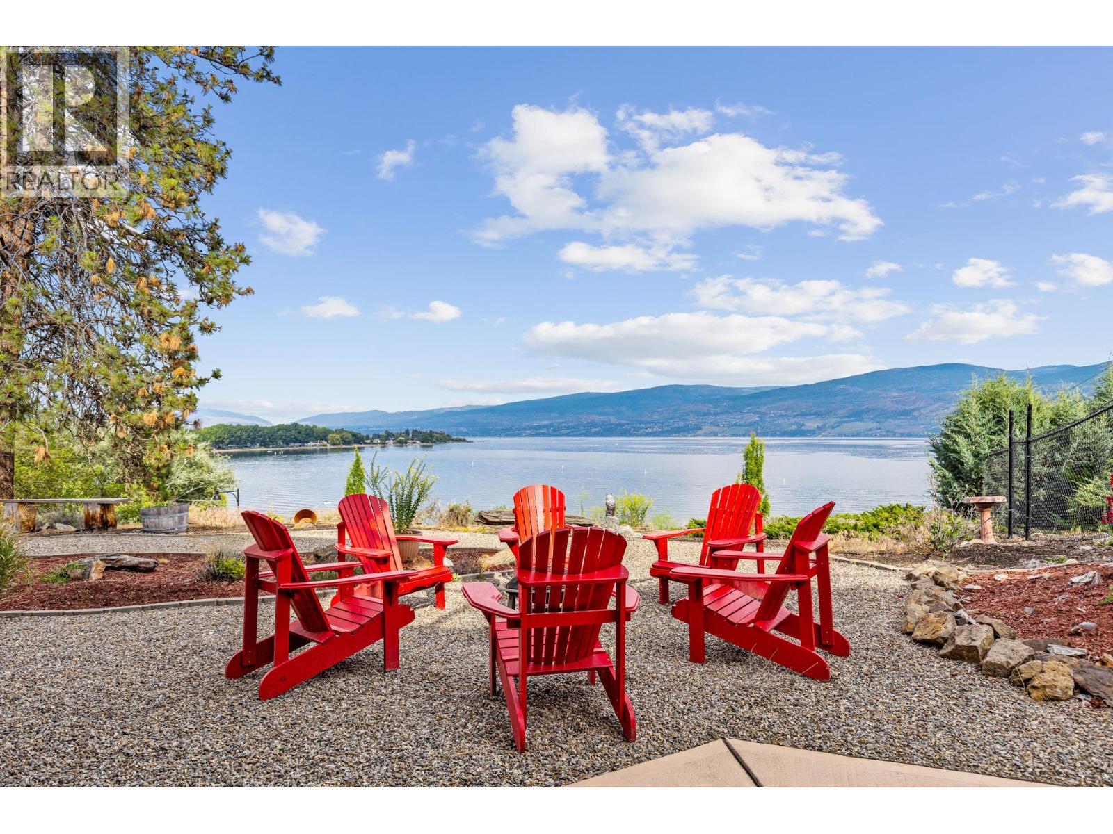  3869 Angus Drive, West Kelowna