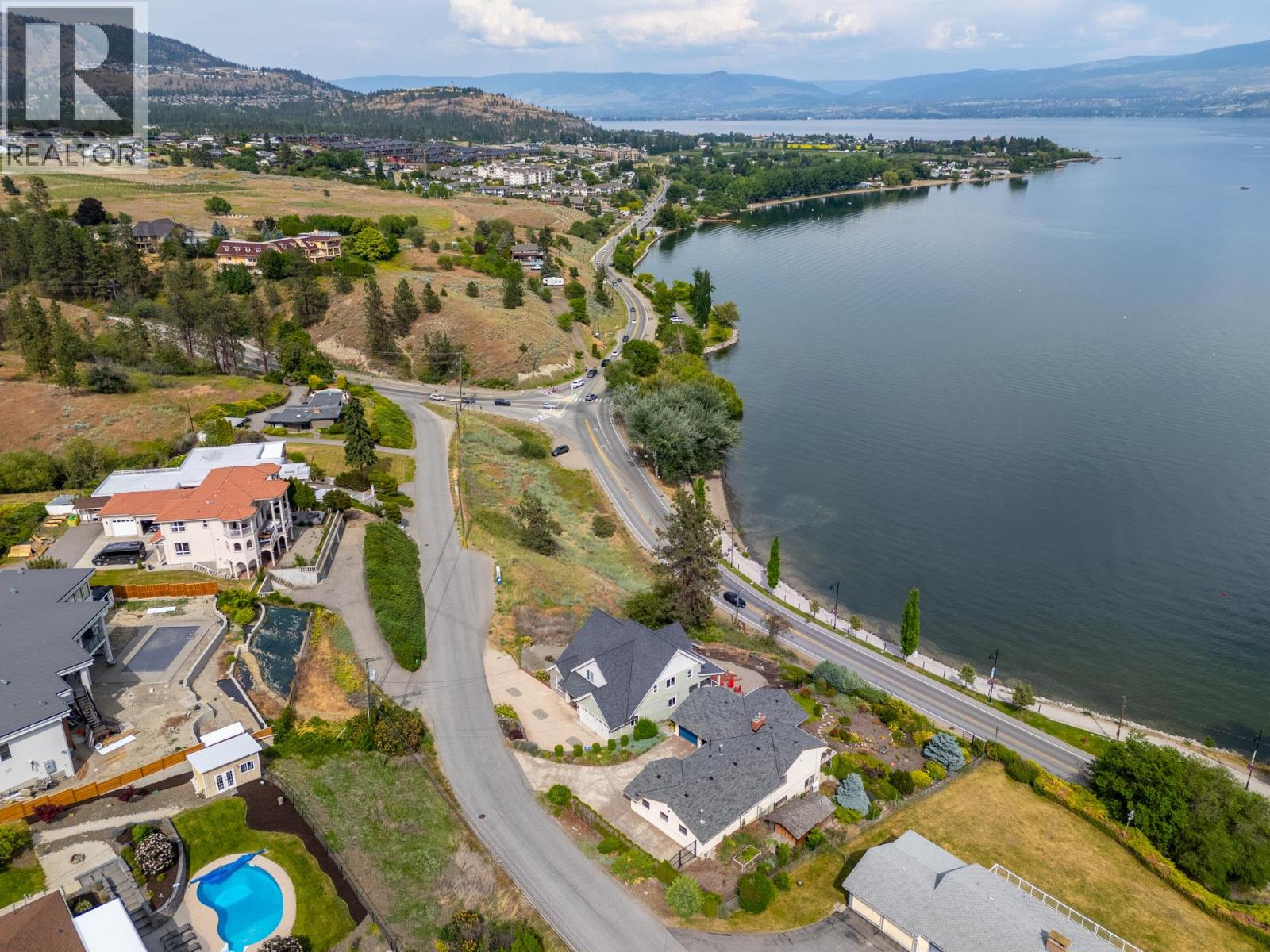  3869 Angus Drive, West Kelowna