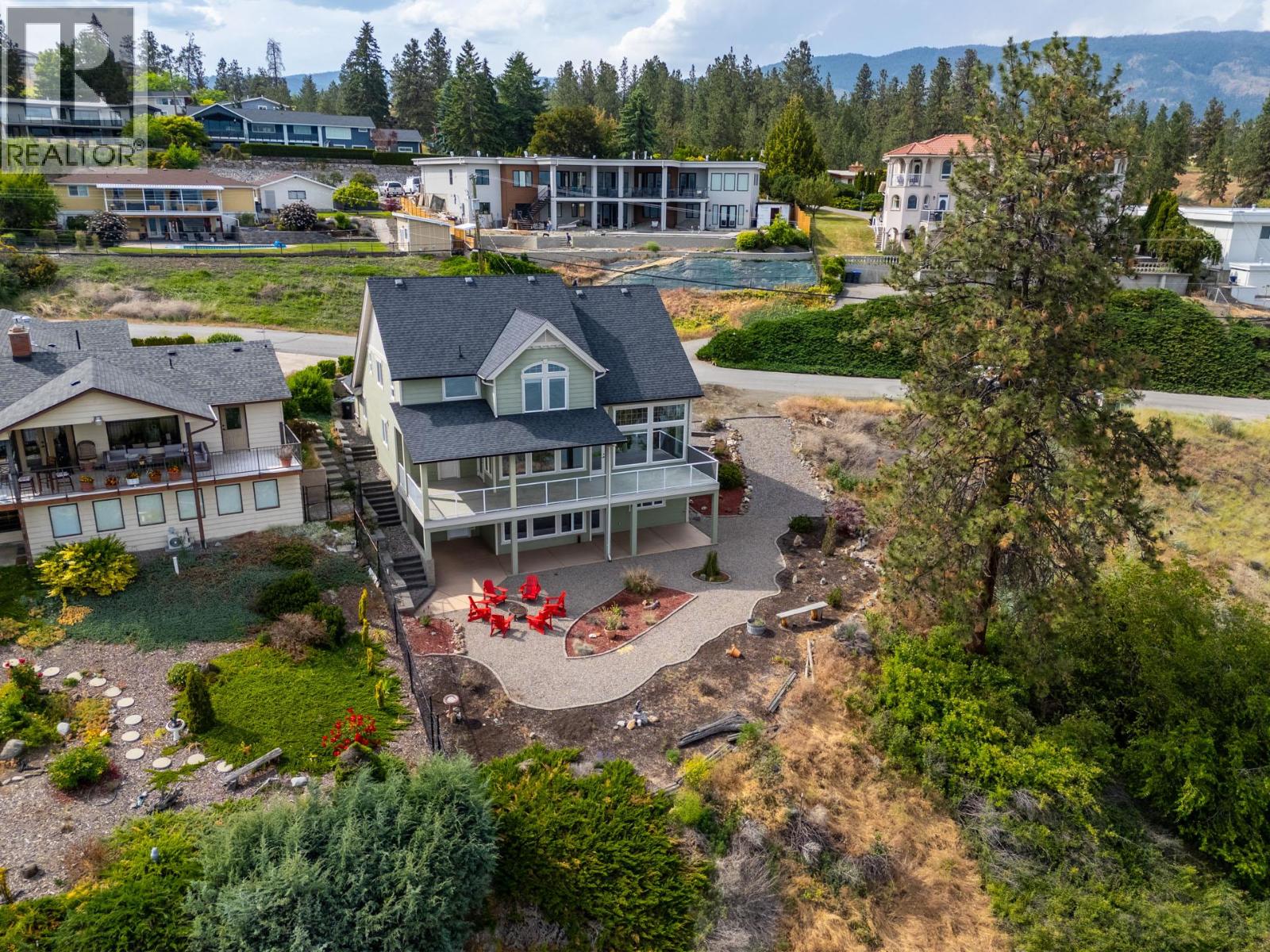  3869 Angus Drive, West Kelowna