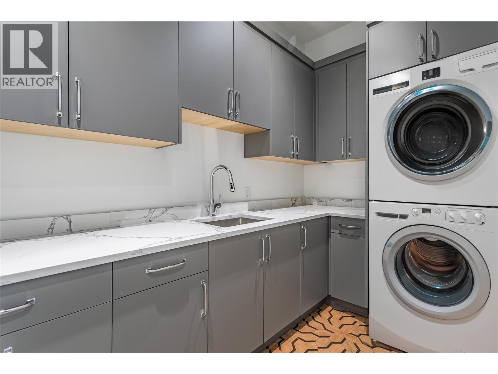 1008 Bull Crescent, Kelowna