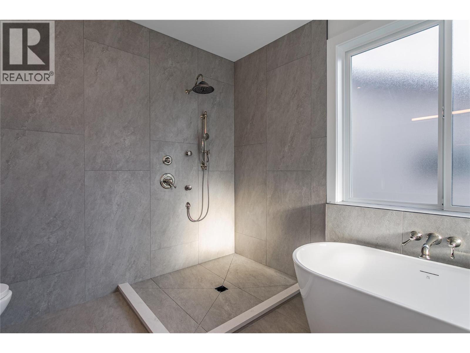 1008 Bull Crescent, Kelowna