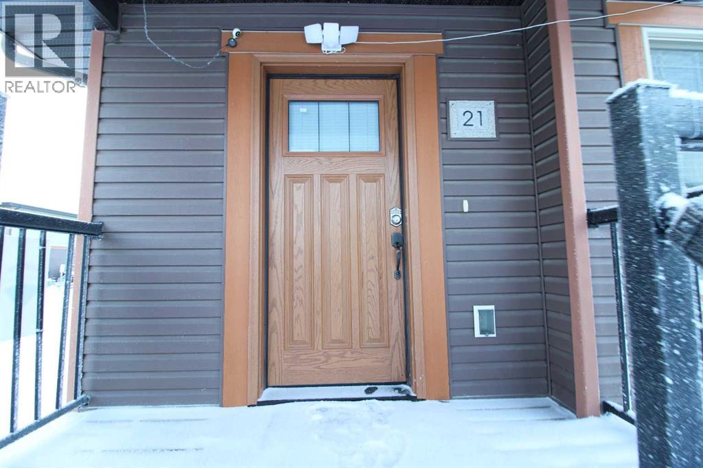 21, 4118 41 Avenue - Photo 2 of 23, Lloydminster, Saskatchewan