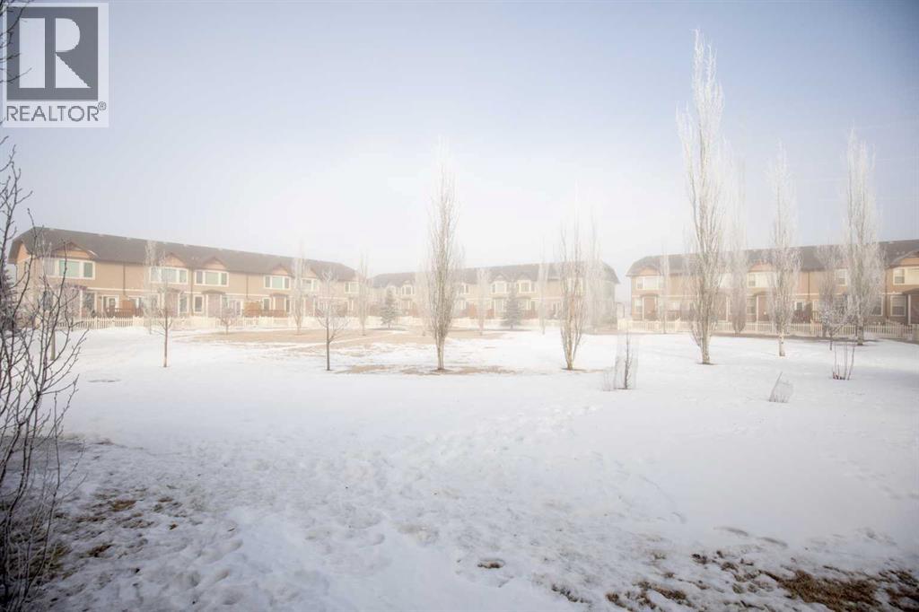 206, 148 Vanier Drive - Photo 2 of 40, Red Deer, Alberta