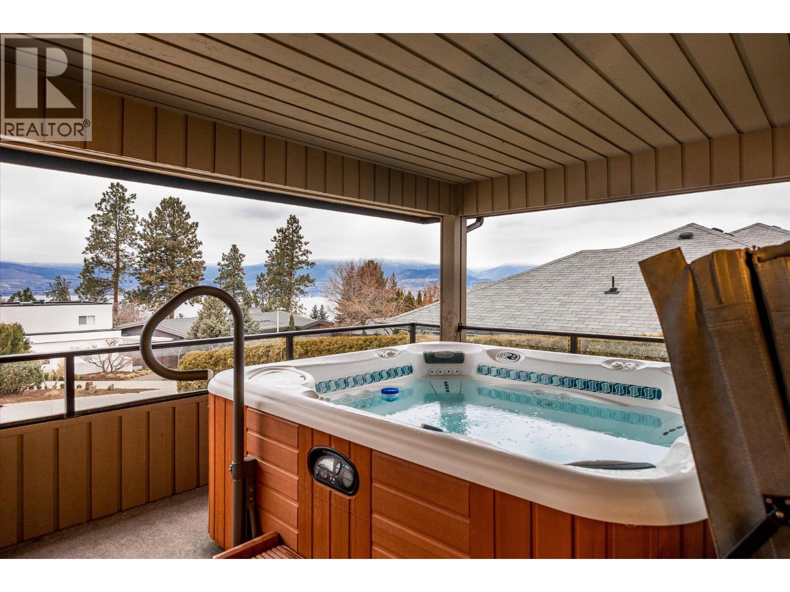 307 Stellar Drive, Kelowna