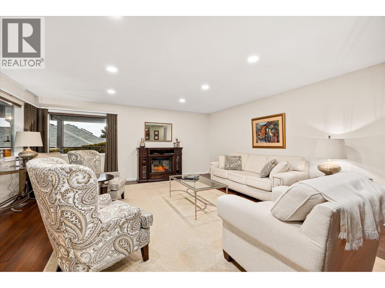 307 Stellar Drive, Kelowna