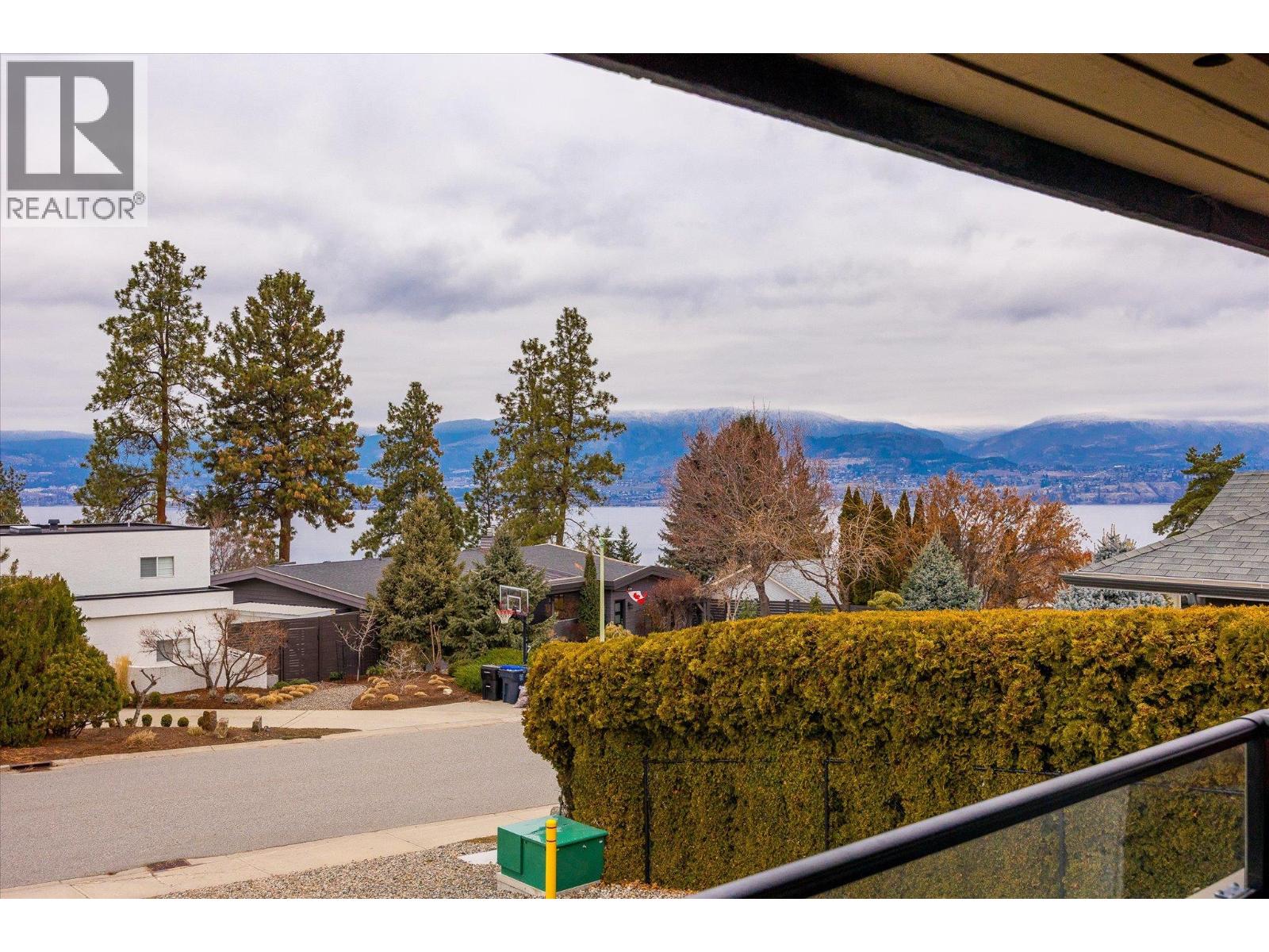 307 Stellar Drive, Kelowna