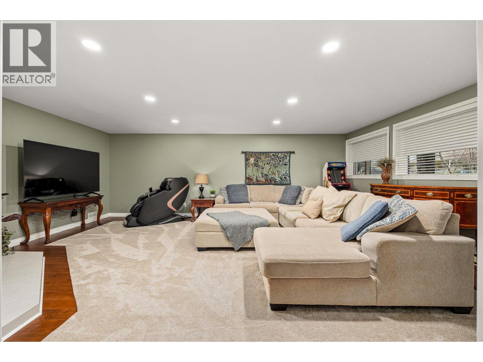 307 Stellar Drive, Kelowna