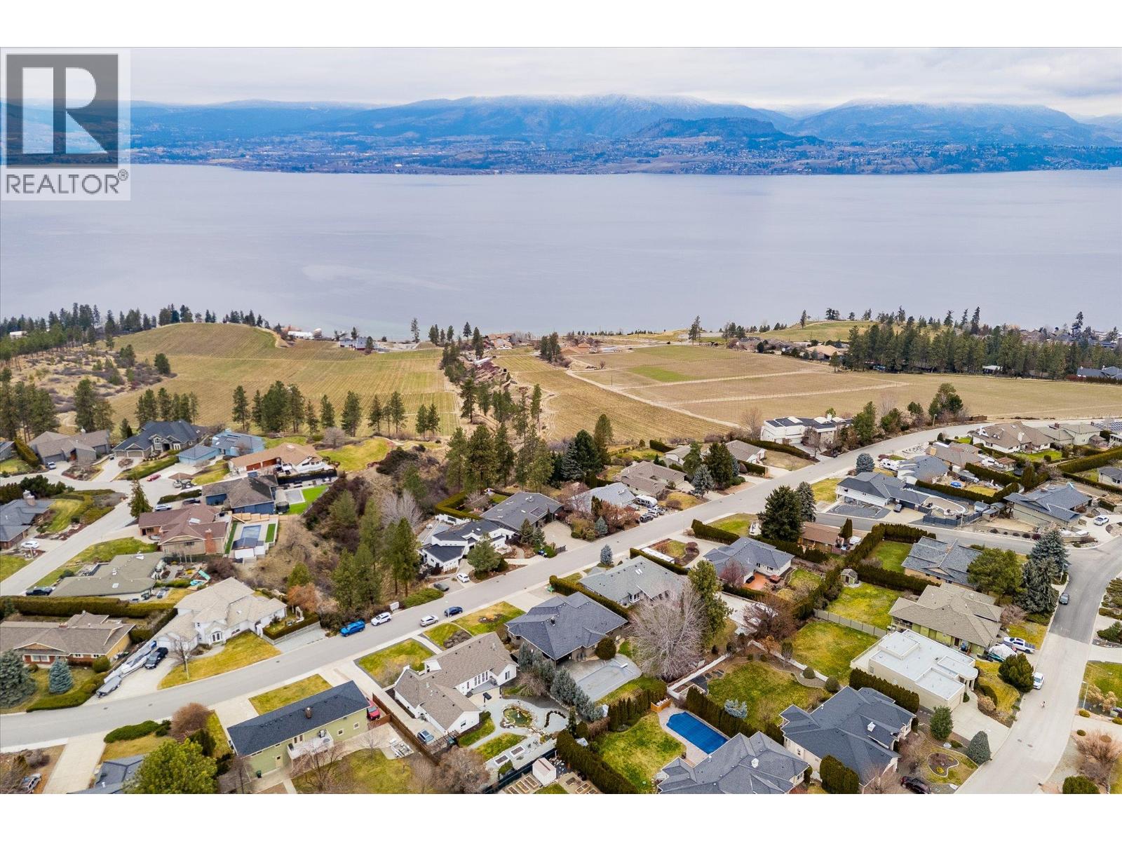 307 Stellar Drive, Kelowna