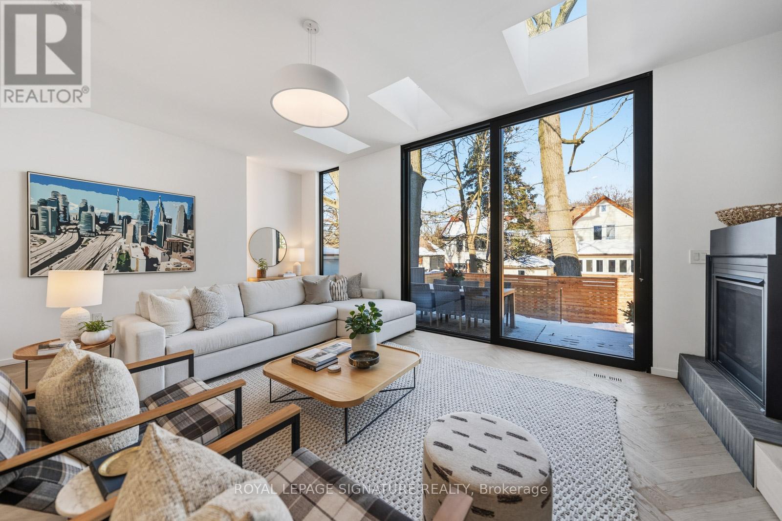 22 DUART PARK ROAD - Photo 2 of 50, Toronto (The Beaches), Ontario