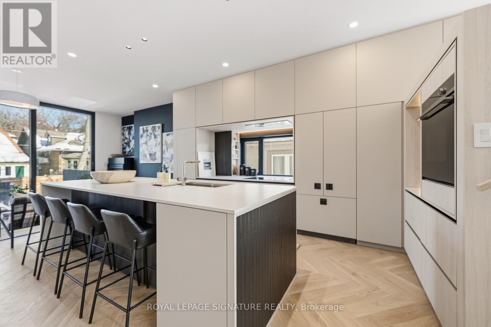 22 DUART PARK ROAD - Photo 4 of 50, Toronto (The Beaches), Ontario