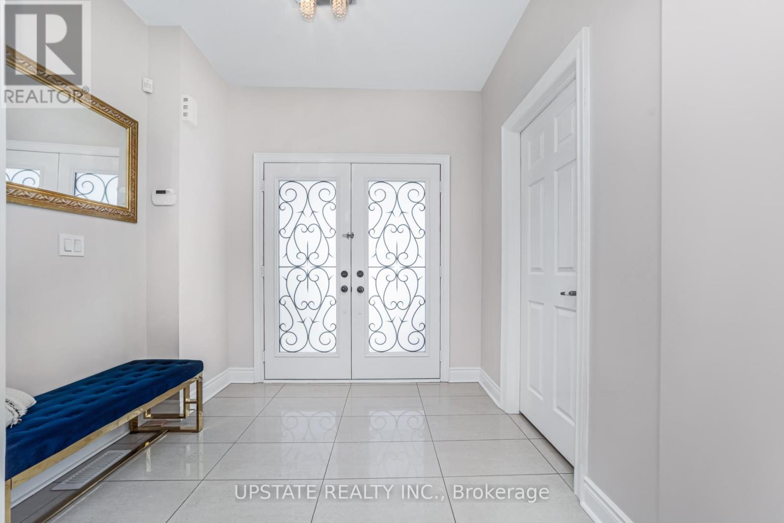 5 DILLON DRIVE - Photo 3 of 47, Brampton (Credit Valley), Ontario