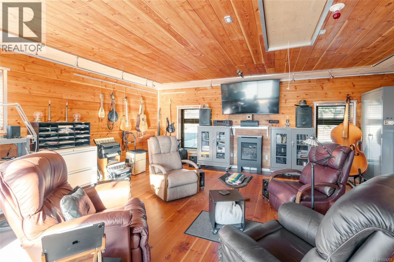 2405 Chain Way, Nanoose Bay