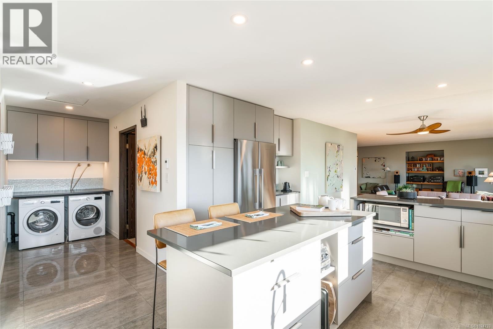 2405 Chain Way, Nanoose Bay