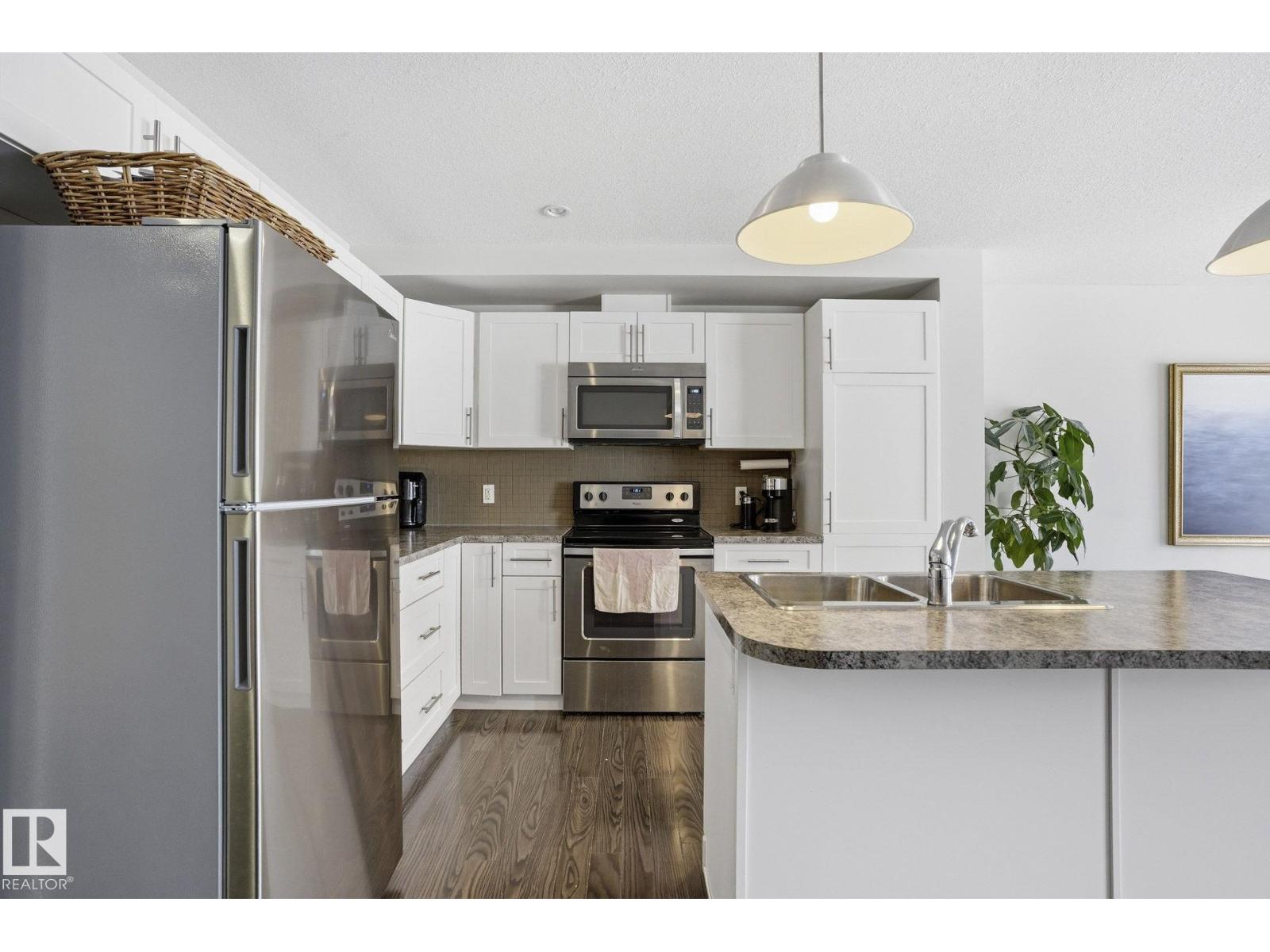 #27 500 GROVE DR, Spruce Grove