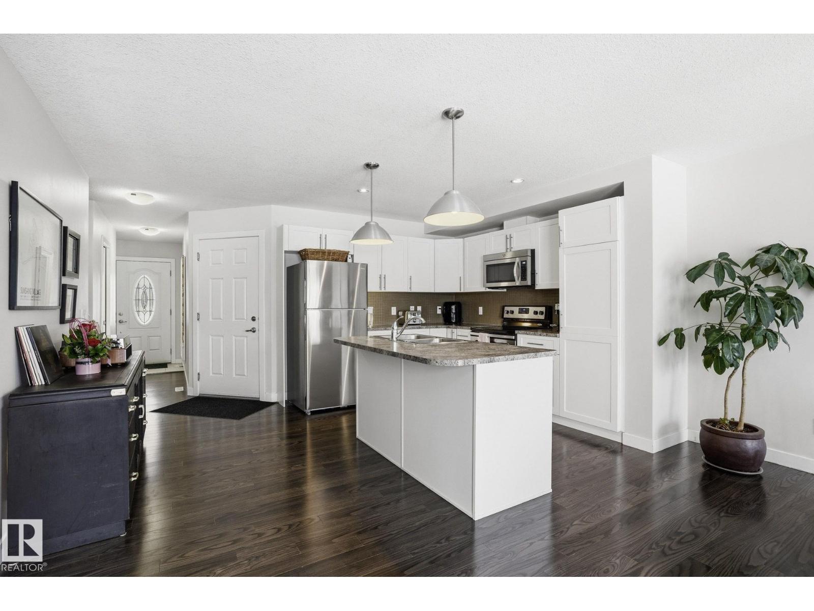 #27 500 GROVE DR, Spruce Grove