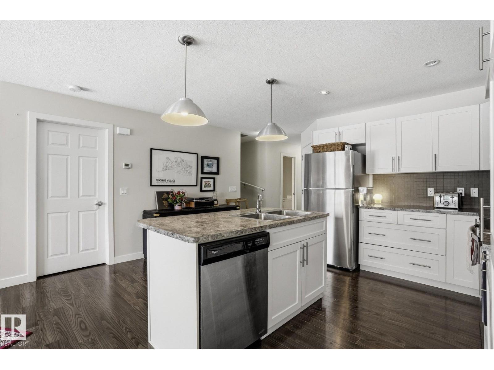 #27 500 GROVE DR, Spruce Grove