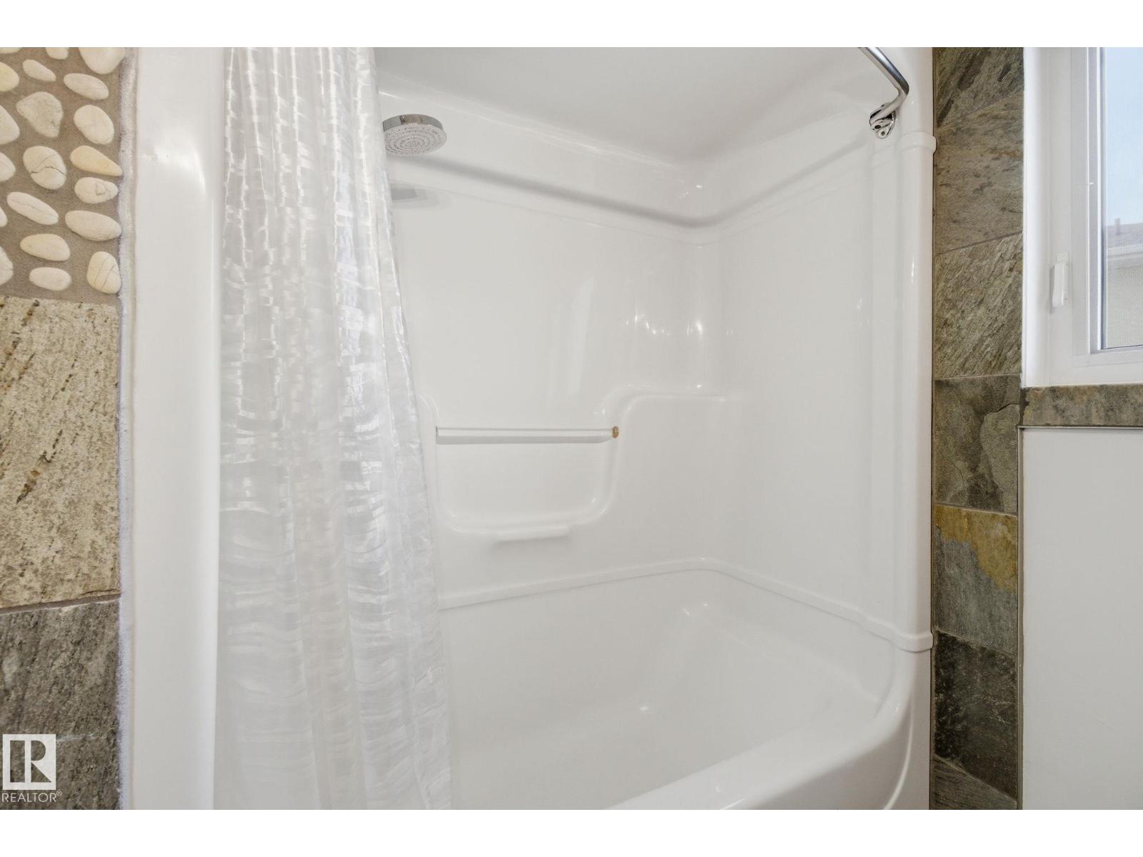 9 DEERFIELD CO, Spruce Grove