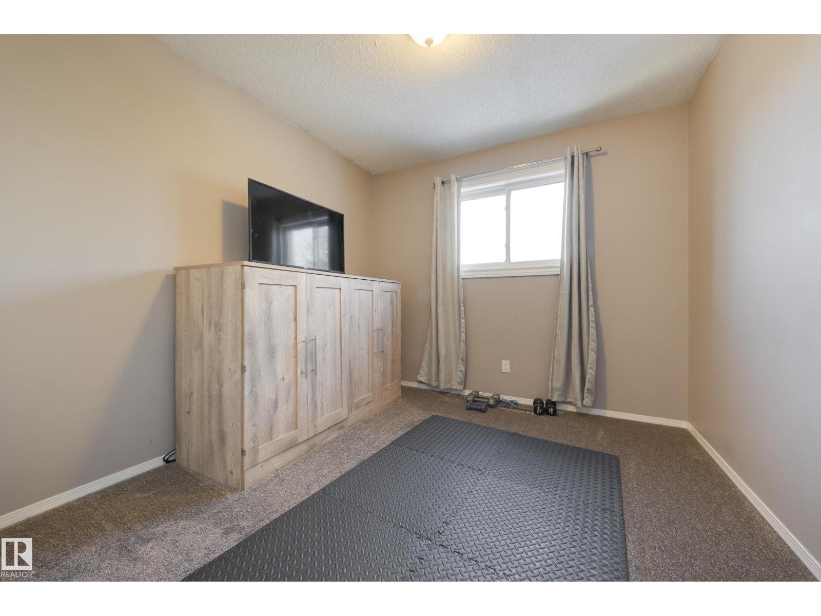 18316 60 AV NW, Edmonton