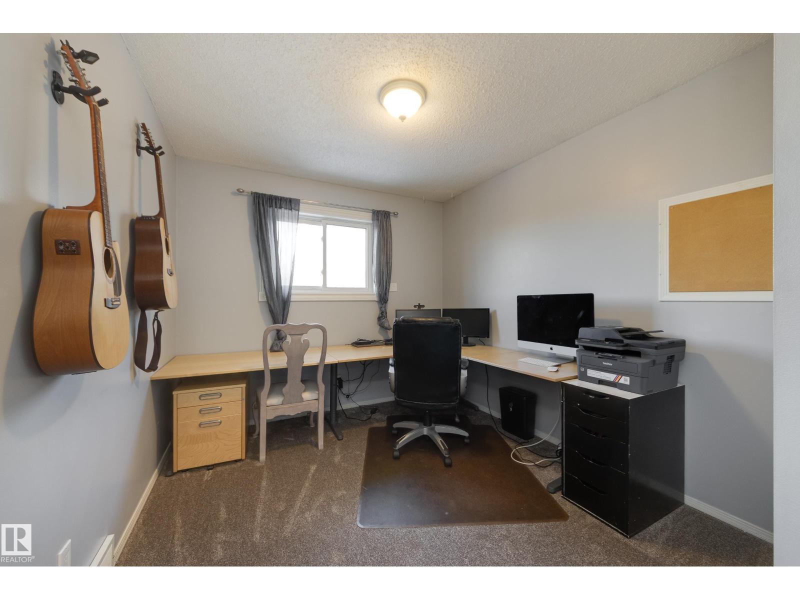 18316 60 AV NW, Edmonton