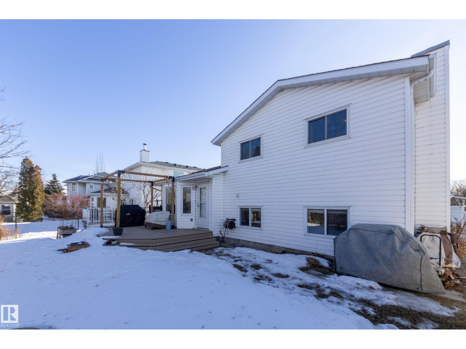 18316 60 AV NW, Edmonton