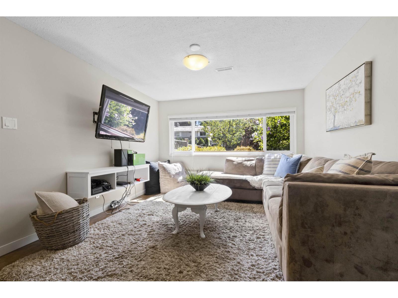 19745 38A AVENUE, Langley