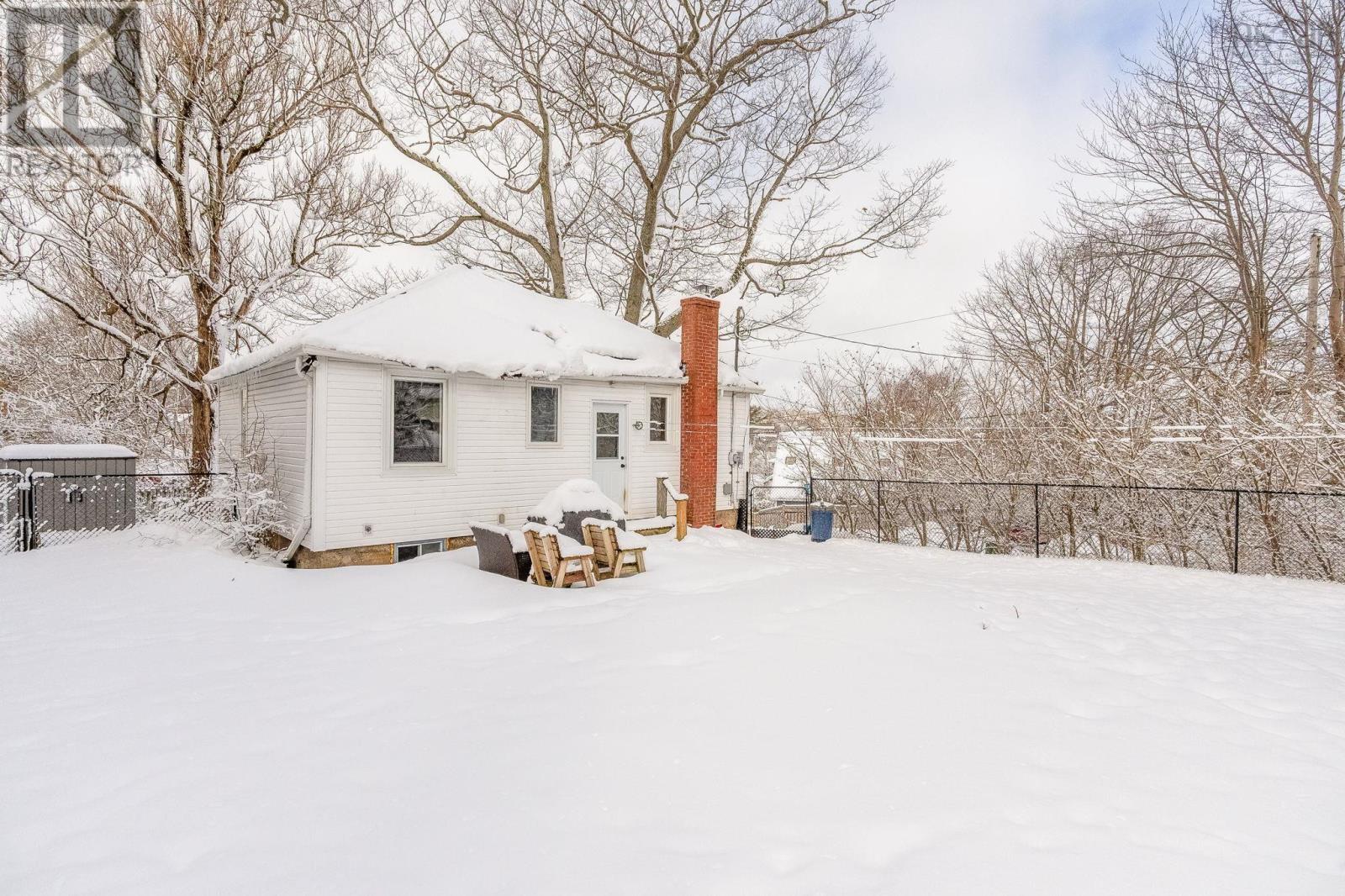 Property 30 of 41 of 15 Acorn Road