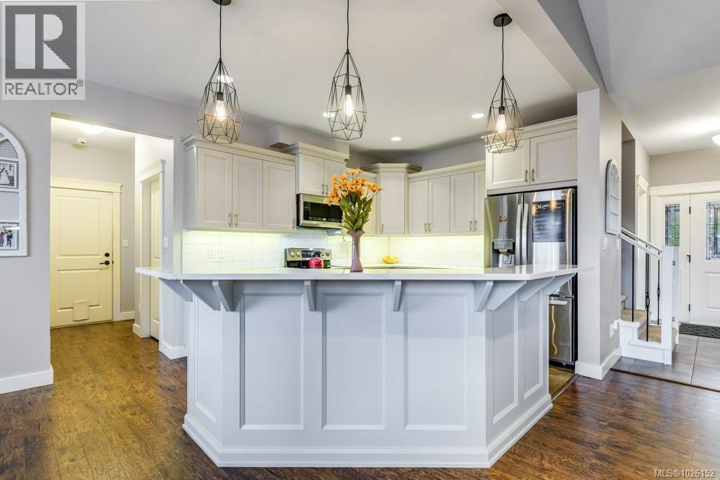 373 Legacy Dr, Campbell River